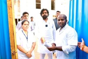 Andhra Pradesh contract staff nurses protest for regularisation