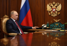 Russia internet crackdown illustration showing digital censorship and surveillance control