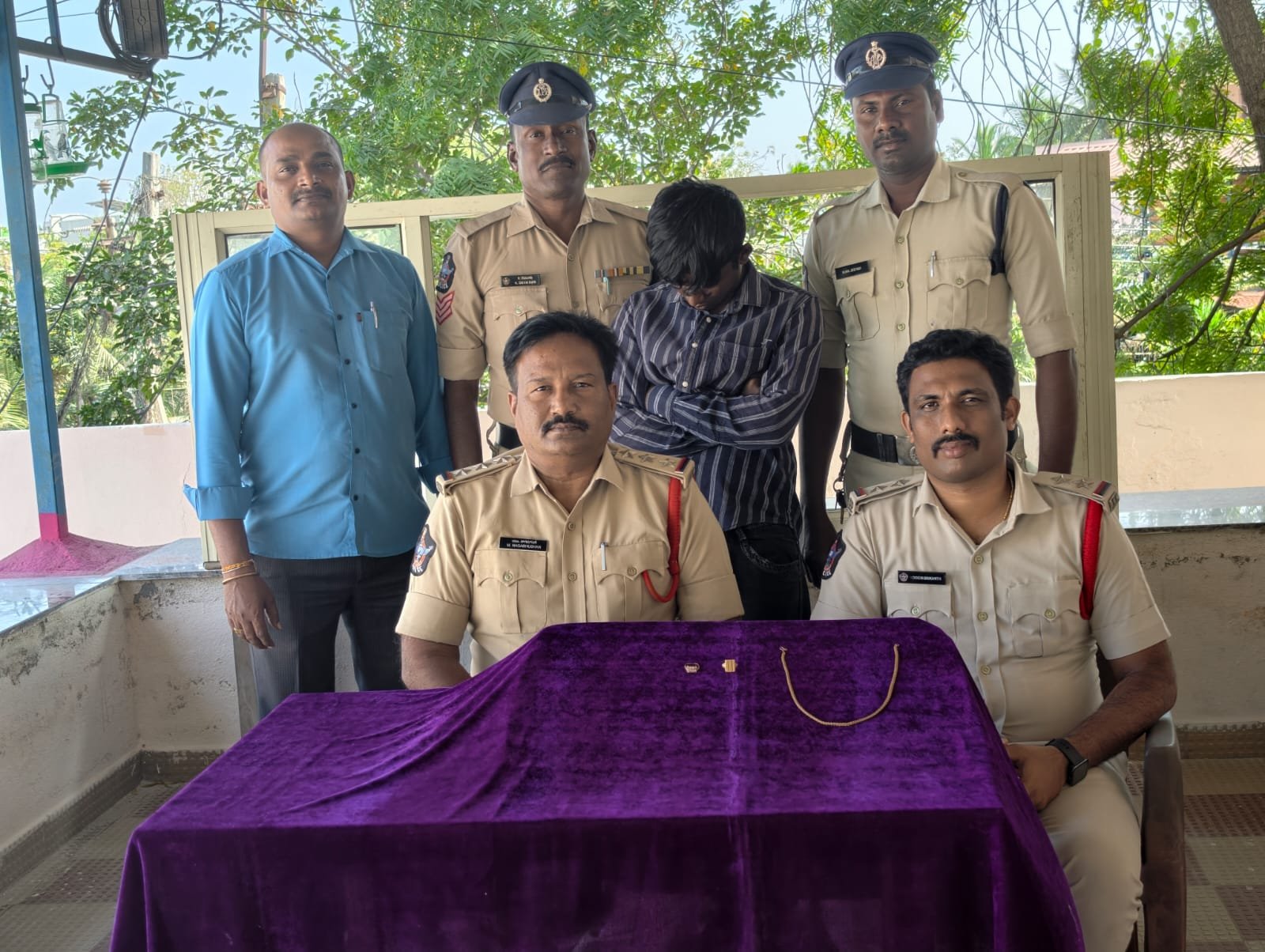 Proddatur police arrest thief targeting drunk man