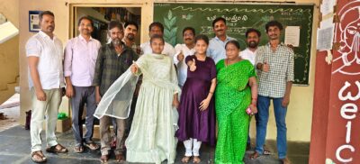 NRI philanthropist Narala Chandra Mohan Reddy distributed ₹1 lakh in cash prizes to top-performing SSC students from government schools in Proddatur, Andhra Pradesh. NRI